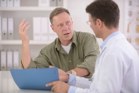 Souvent, le patient ne découvre la présence d’une prostatite chronique que lorsqu’il consulte un médecin.